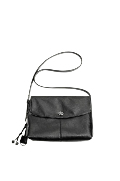 Bandolera negra con acabado craquelado y solapa de Zara